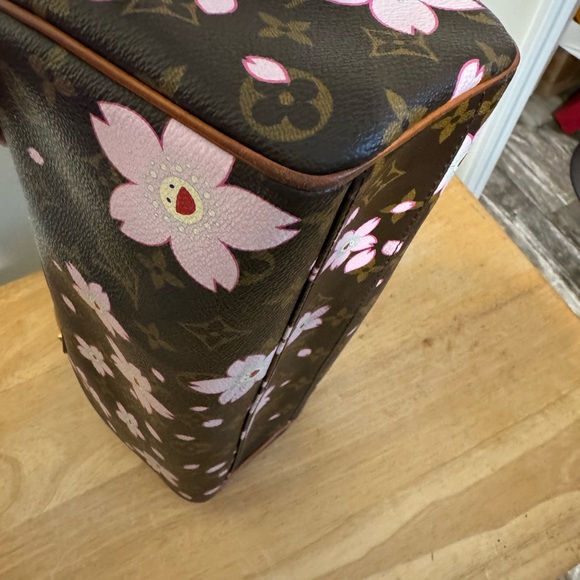 Louie Vuitton Cherry Blossom Retro - Picture 7 of 14